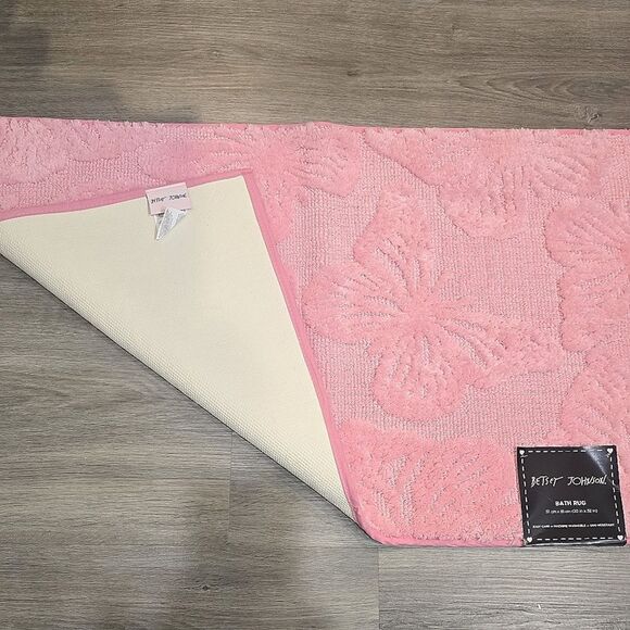 Betsey Johnson Butterfly Embossed Plusg Bath Rug- Pink - Picture 4 of 6